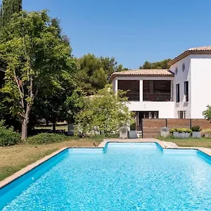 Maison d'hôtes Port Pin - Coliving - Mas Des Sous Bois, Ventabren