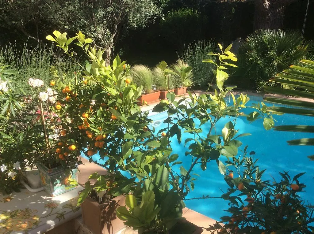 Bed & Breakfast La Villa Rosalie Ventabren