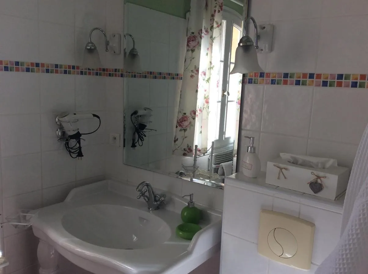 Bed & Breakfast La Villa Rosalie Ventabren